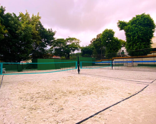 Beach tennis