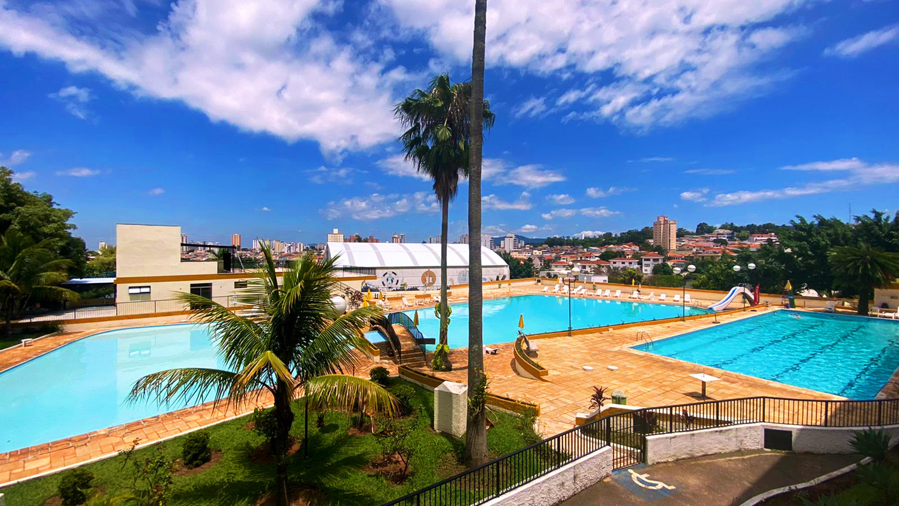 Acre Clube Jardim França - Traga a família para fazer uma visitinha ao Acre  Clube. Estamos prontos para proporcionar momentos incríveis para vocês! Por  isso, afirmamos: felicidade tem endereço! Rua Gaurama, 540 